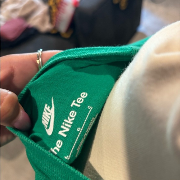 Nike Emerald Green Tee - Picture 4 of 4